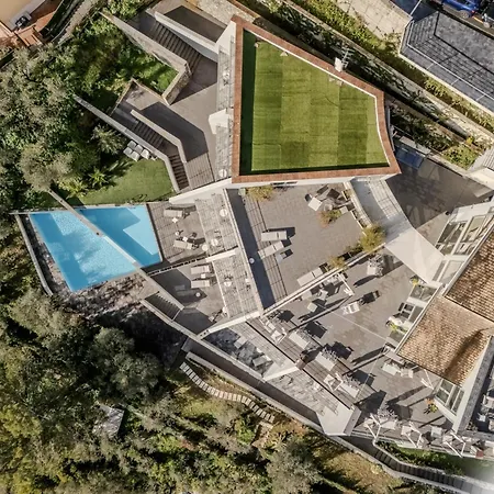 Hotel Hotiday Collection -