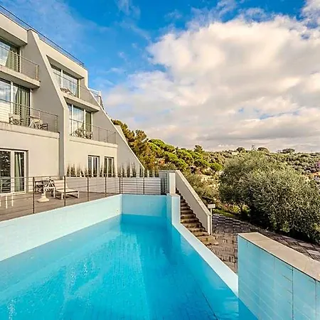 Hotel Hotiday Collection -