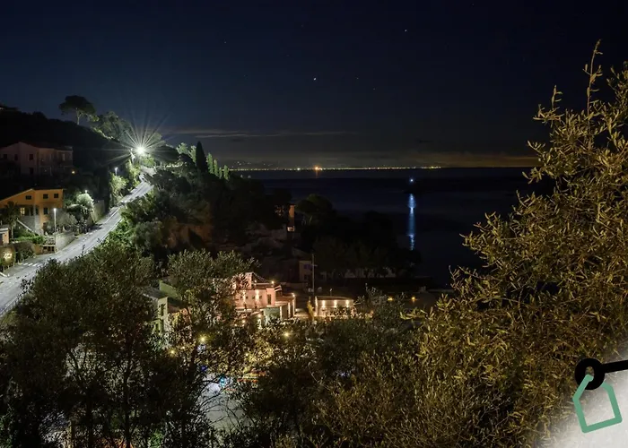 Hotiday Collection - Hotel 4*