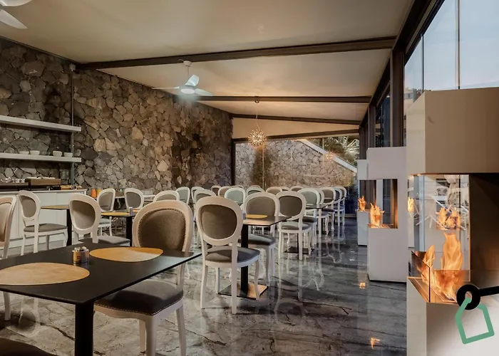 Hotiday Collection - Hotel 4*