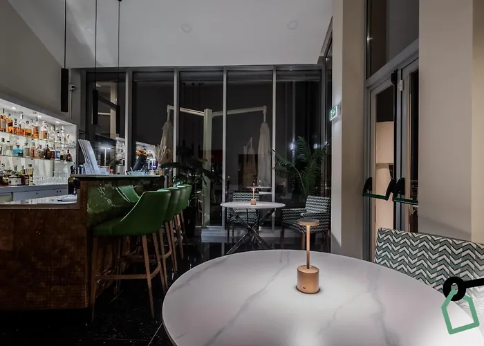 Hotiday Collection - 4*