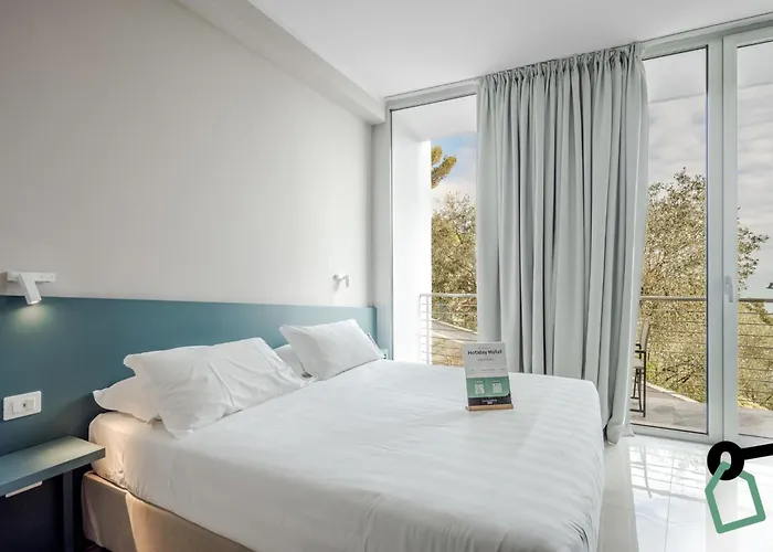 Hotel Hotiday Collection - 4*