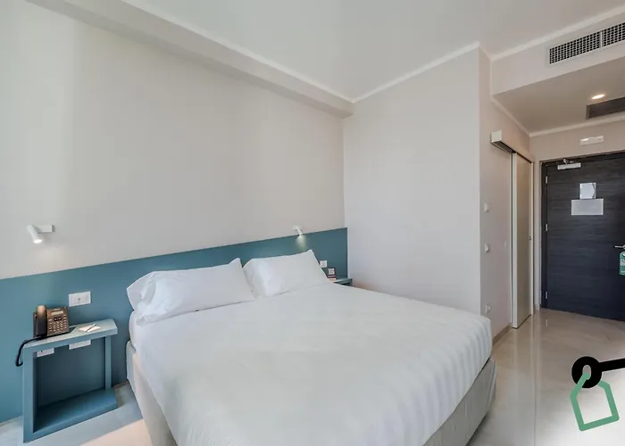 Hotel Hotiday Collection - 4*