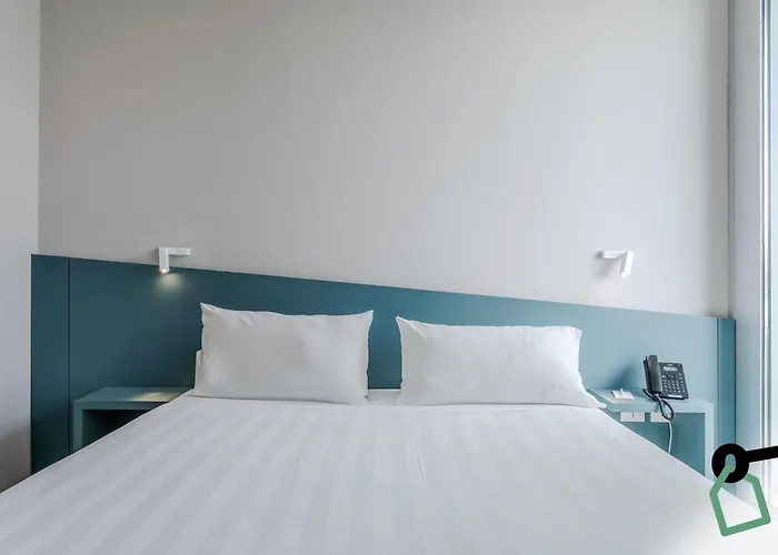 Hotiday Collection - 4*