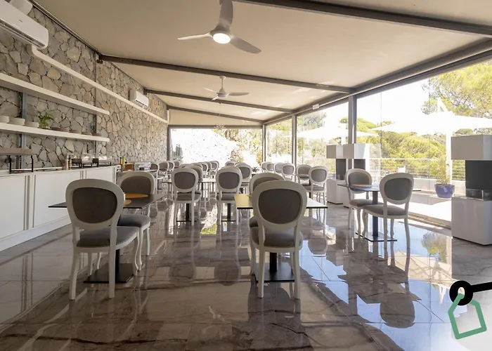 Hotiday Collection - 4*