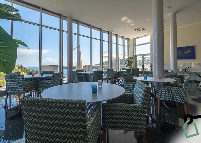 Hotiday Collection - Hotel 4*